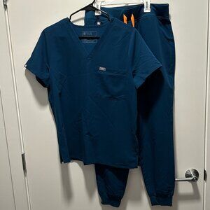 *SOLD* Figs Catarina One Pocket Scrub Top & Zamora Regular Joggers Sized Medium